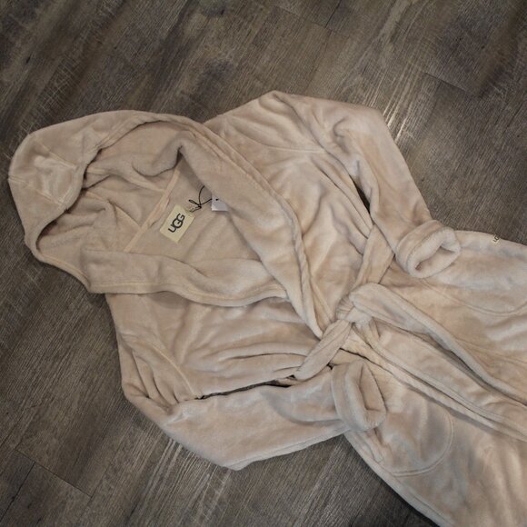 NWT UGG MIRANDA MOONBEAM HOODED PLUSH BATH ROBE - Picture 3 of 6